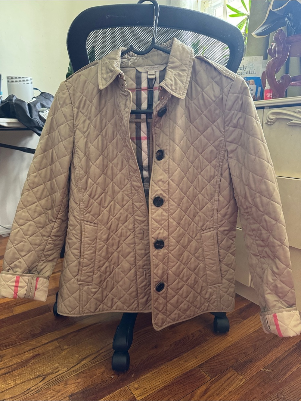 Burberry Quilted Beige Jacket with Check Lining